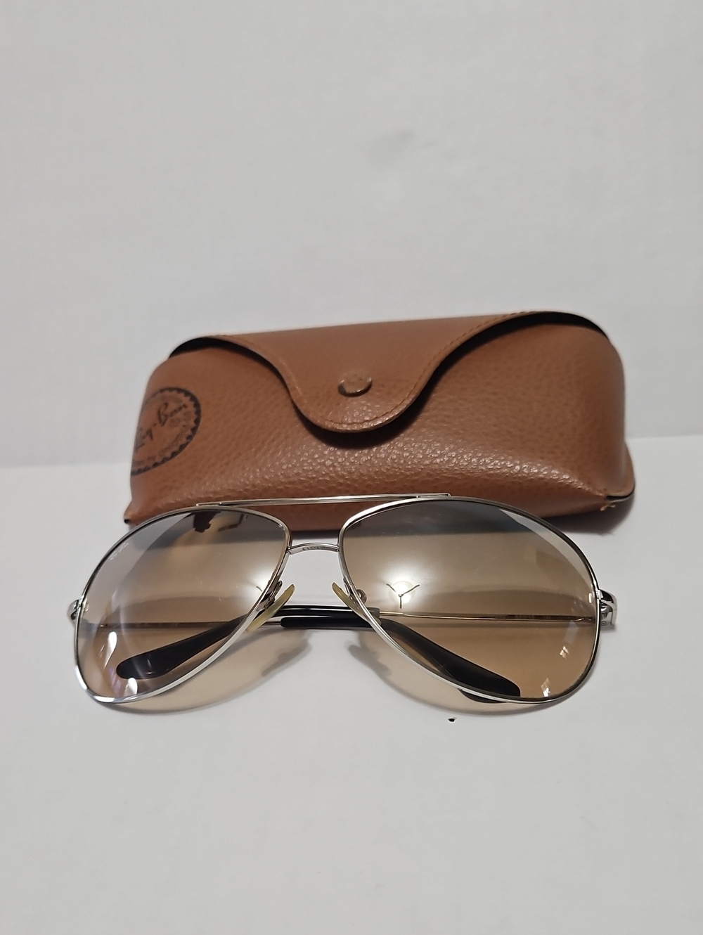Ray Ban RB3293 003/82 63 13 Aviator Sunglasses with Brown Gradient Lenses + Case